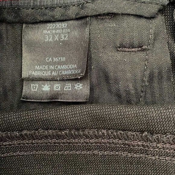 Sz32/32 Reaction Kenneth Cole Black pants in VVGUC - Picture 9 of 9